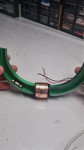 Electromagnetic Oscillator #experiment #electromaganetism #electronics #electromagnetictheory