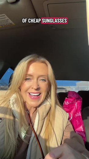 Polarized vintage aviators, unisex, lightweight, stay on your head and face. #polarizedsunglasses #uvsunglasses #aviatorsunglasses #vintagesunglases @sojoseyewear