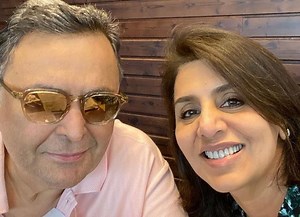Neetu Kapoor shares a video of Rishi Kapoor singing during their last trip to NYC : Bollywood News - Bollywood Hungama