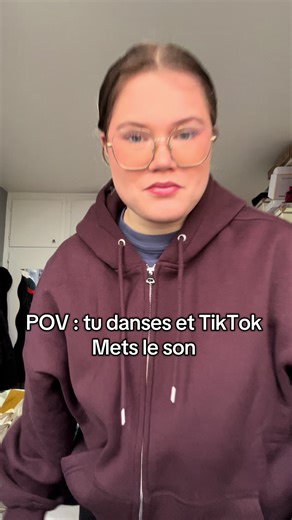 Le pire c’est que la musique est connu ; au secours 🤣#drole #funnymemes #danse