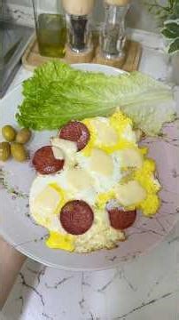 1-Minute Turkish Sucuk & Eggs Recipe! Quick, Easy & Delicious 🍳