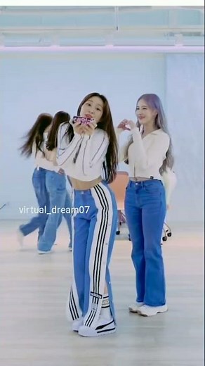 Weeekly after school dance on merrell twins runner runner song edit