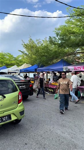 kita payung semua konsep di Cassandra Studio,so yang mana masih mencari studio untuk photoshoot raya hujung2 ni banyak studio yang full kan? JANGAN RISAU‼️ kitorang masih ada slot,bukan sebab tak laku? tapi sebab kitorang ada banyak konsep😎 hensem arkk?? #studioraya2026 #cassandrastudio #gambarraya #raya #studiorayaperak