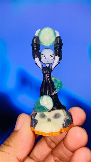 Hex Figure Skylanders Giants © 2012 Activision 84498888