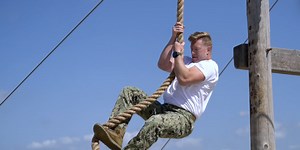 This Navy Veteran ‘Barely Survived’ a Navy SEAL Obstacle Course