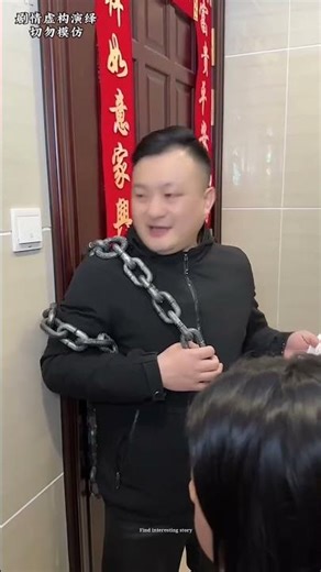 Thief used girl and cat to tricked little boy... Father saves his son