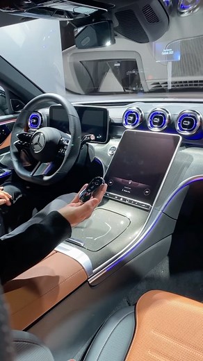 @mr.benz on Instagram: "NEW C-CLASS INTERIOR! How do you guys like the new Interior? 🤔 Full Interior video? On YouTube! LINK IN BIO ☝🏼 ____________________________ New Mercedes Benz W206 C300 C-Class supported by @mercedesbenz"