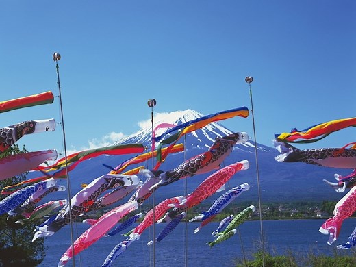 鯉のぼりの意味や由来 、なぜこどもの日に鯉のぼりにあげるの？色の意味は？ [暮らしの歳時記] All About