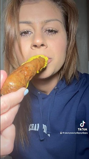 Sweetiesnacker eats a big sausage with mustard #shorts #sweetiesnacker