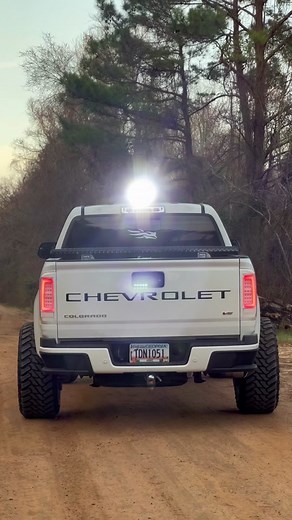 Exploring the Chevy Colorado Off-Road with 33s and 35s Tires