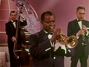 Играет Луи Армстронг