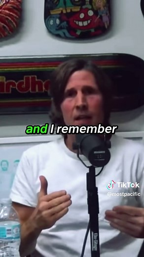 Rodney Mullen explains how he invented the kickflip #skate #skateboarding #kickflip #rodneymullen #tonyhawk #proskater