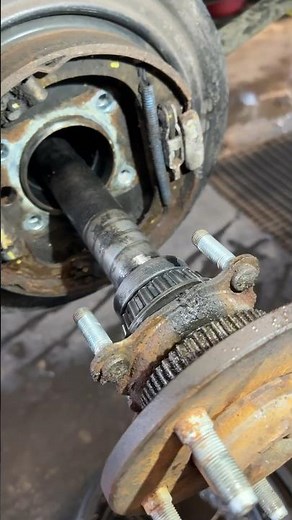 Jeep Wrangler rear wheel seal & bearing replacement