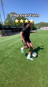 Step over turn tutorial ⭐️⭐️⭐️⭐️ #football #footballskills #footballplayer #soccer #soccerskills #soccerplayer #soccerlife #soccertricks #tyrellball | tyrellballl