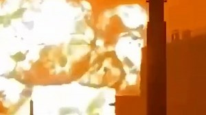 Giant fireball seen as Russia's Chelyabinsk Tractor Plant explodes