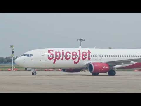 Takeoff Moments: SpiceJet Flight from Ahmedabad airport || milan traveller