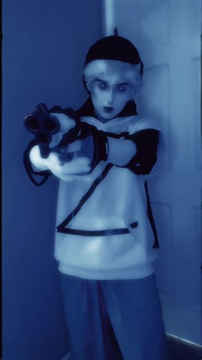 Acting SO bad he’s asked to leave the establishment ASAP and never come back #aregectarg #minecraftarg #aregectcosplay #ze #zabooboo3