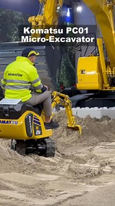 Giant machine 🥰🤑 #GiantExcavator #HeavyMachinery #ExcavatorLife #ConstructionEquipment #EarthMoving #BigMachines #HeavyEquipment #DiggerPower #ExcavatorReels #ConstructionReels | Knowledge John