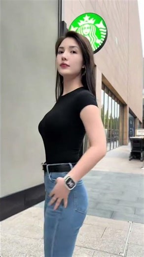 Charming Back View in Stylish Jeans - Captivating Perspective #douyin