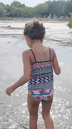28K views · 151 reactions | Windy day on the beach #reels #viral #love #cute #fun #life #kids #lifestyle | Tropic Kidz | Facebook