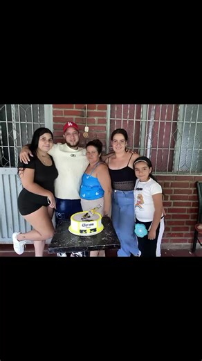 Videos de laura valencia (@laura.valencia557) con “sonido original - mrloveeeee4”