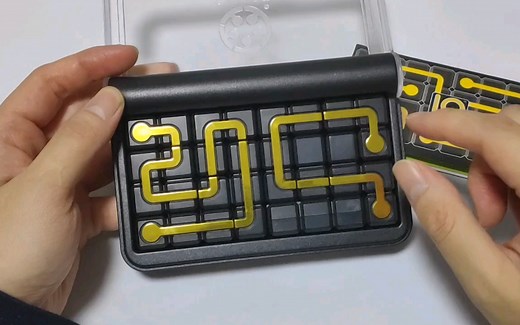 【趣玩收藏家】第18期 smart games 智慧电路板