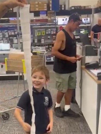 Buying my new gamer set.#gamers #gamerentiktok #fyp @bestbuy