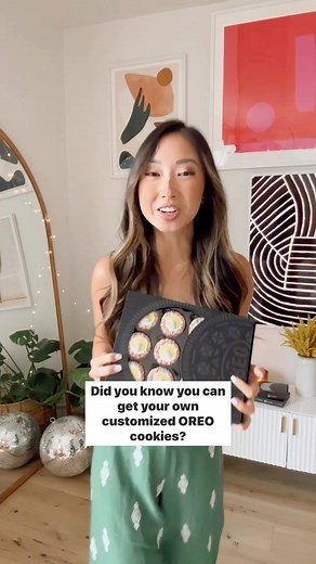 #ad Did you know you can make your own customized @OREO cookies?! This OREOiD box just came in in the mail-I got my dog, Basil, on them and it’s SOO cute.You can customize the creme, fudge dip, sprinkles, add images/text! Order yours at OREO.com. Comment below with who you want to send a special delivery to! Use code KOKO15 for 15% off free shipping on orders $50 until 12/31! #OREOiD #giftideas | A Taste of Koko