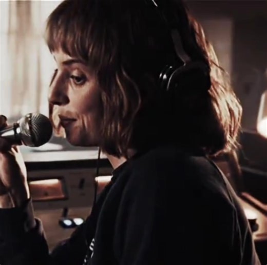 Will Byers and Robin Buckley's Memorable Duo Moments