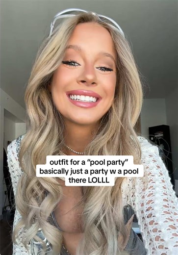 Fun Pool Party Outfit Ideas for LA Vibes