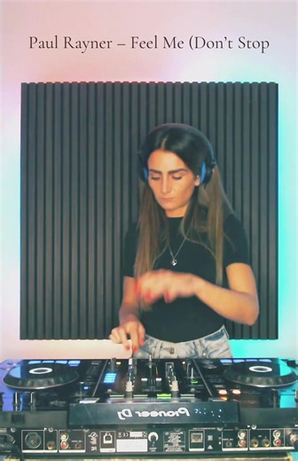 Explore Bassline House Music with Female DJ Paul Rayner