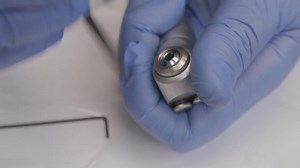 Do you have a leaky air/water syringe? 💉💉 Avoid unnecessary service calls and prolong the life of your equipment with simple self-maintenance. Watch as Darrell, Midwest’s regional service manager shows you how easy it is to change the buttons and O-ring on your air/water syringes. Drop a comment below ⤵ and share your maintenance tips! #midwestdentalsupply #midwestdental #dentalsupplies #dentaltechnology #dentalequipment #dental #dentalimplants #dentalcare #dentaltips #leakysyringe #dentistry 