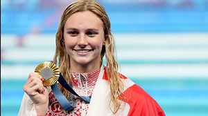 Paris 2024: Canada’s Summer McIntosh makes history