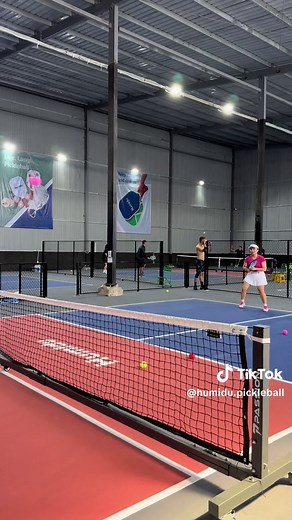 Máy bắn bóng pickleball tuyệt vời cho người chơi