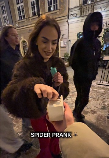 Girls React to Spider Prank: First Impressions!