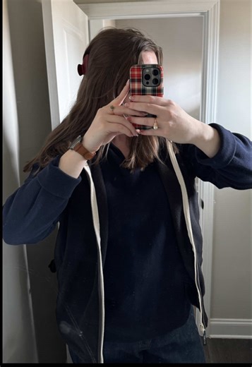 These are the golf bloopers that don’t get posted🤣 should we start changing that? #golf #golfhumor #girlswhogolf #golftiktok #golfer