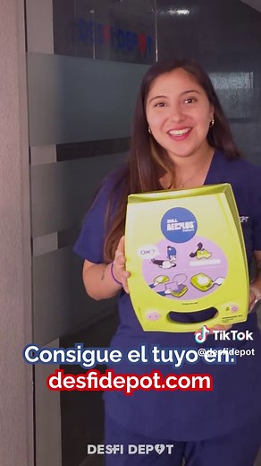 El ZOLL AED Plus Trainer 2 es un equipo de entrenamiento diseñado para simular el funcionamiento real de un DEA ZOLL AED Plus, permitiendo capacitar a personal en RCP y uso correcto del desfibrilador sin riesgo alguno. 🔹 Simula descargas y escenarios reales 🔹 Retroalimentación por voz paso a paso 🔹 Compatible con los mismos electrodos del modelo real 🔹 Ideal para escuelas, empresas, gimnasios y brigadas de emergencia Entrenar correctamente salva vidas. La diferencia entre tener un DEA y sabe