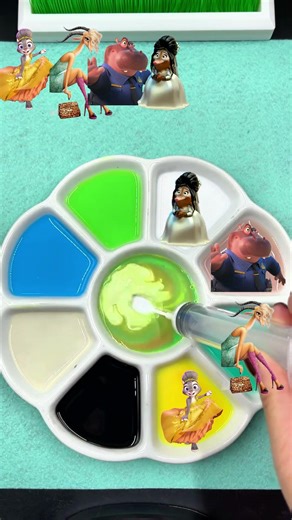 Zootopia | Whose color is it in the end?\r#colormixing #zootopia2 #colors #colorful#colormixingmagic