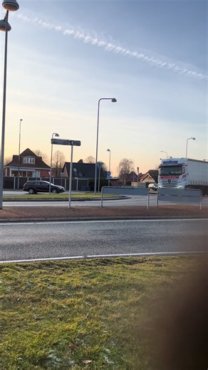 CHR_truckspotting (@chr.truckspotting)’s videos with original sound - CHR_truckspotting