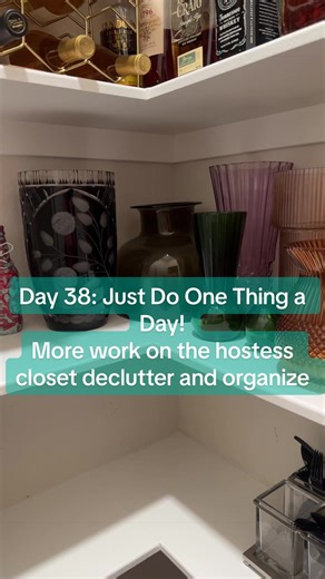 Hostess Closet Makeover: Declutter & Organize