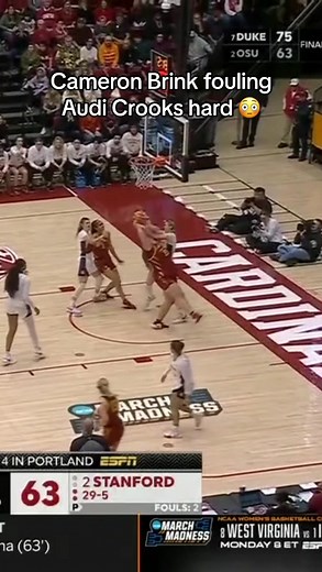 Yikes. 😳 #basketball #bball #hoops #marchmadness #wbb