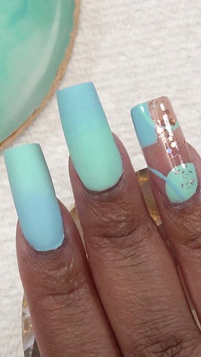 Tiffany Blue Patty Gel Nails Tutorial
