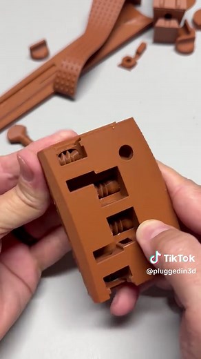 3D Printed Full-Size Violin That Actually Plays