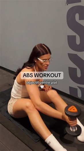 Circuit pour renforcer tes abdos et ton core 💪🏽🔥 5 exercices – 3 tours Pause 30–45s entre chaque tour Parfait pour un ventre plus ferme et des abdos toniques ✨ #FitnessMotivation #Abdos #CoreWorkout #VentrePlat #StrongCore @TEVEO