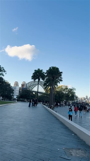 Book and attend an appointment with an Aussie Broker to chat about your home loan goals, for your chance to win $10K cash every week | Aussie