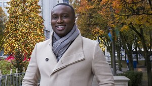 NBC 5’s Evrod Cassimy using his musical voice to help CHA families celebrate Christmas