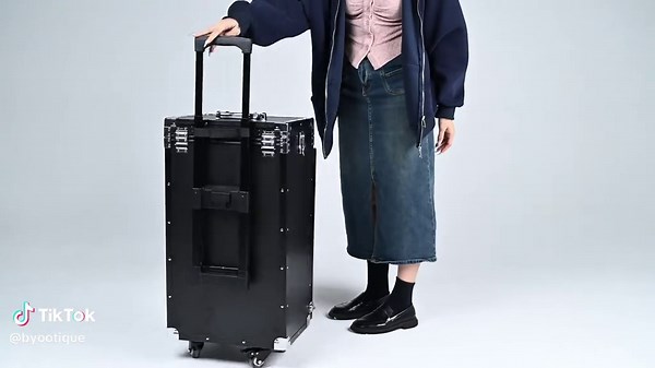 Seamlessly glide into your beauty routine with Byootique's rolling nail case, featuring a smooth pull-out handle for ultimate convenience. 💅✨ #Byootique #NailArt #MobileBusiness #NailLove #BeautyOnTheGo #MobileNailSalon #NailInspiration #BeautyBusiness #NailCase #EffortlessBeauty #SmoothRoll #GlamOnWheels #TravelWithStyle #BeautyEssentials #makeuporganization