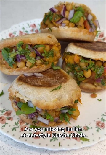 Easy Street-Style Kulche Chole Recipe at Home