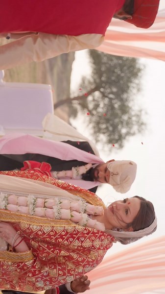 Indian-Italian Couple | Indian traditions meet Italian romance 🇮🇳🇮🇹 . . . #fusionwedding #lovewithoutborders #interracialwedding #interracialcouple #mixcouple... | Instagram