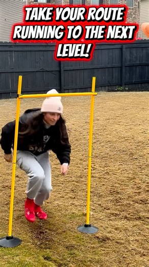 Dakota Hughes | Flag Football Coach on Instagram: "On your hitch route — don’t chop your feet a bunch of steps. Condense it to 3. Sink your hips, keep your feet alive, and snap out of the break faster! Cleaner steps = quicker separation #DHFlagFootball #FlagFootball #EarnItDaily #Receiver #Leadership"